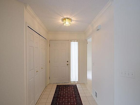 5th image of 22161 Lancrest Ct #1