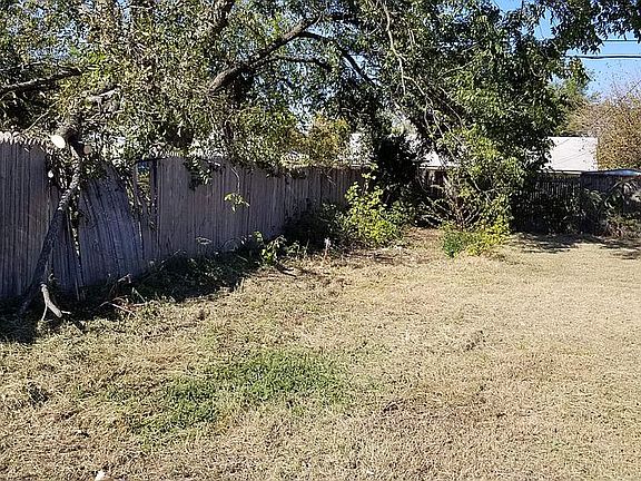 5th image of 4309 Leonhardt Dr