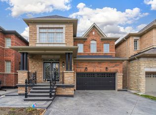 97 N Folgate Cres, Brampton, ON L6R 4A6