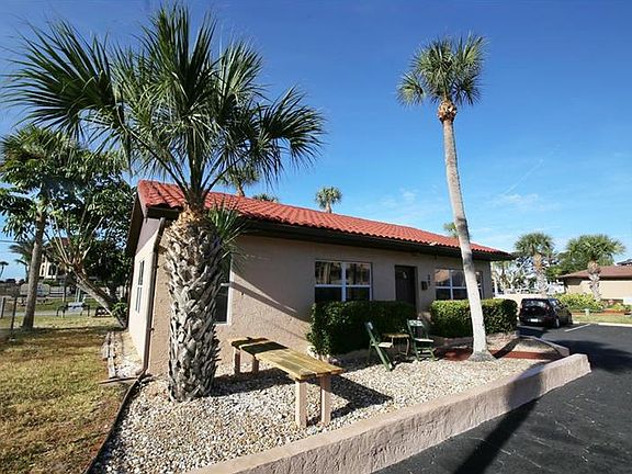 3rd image of 1765 Gulf Blvd #Mq