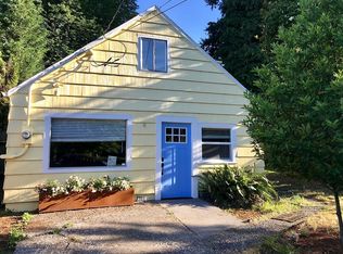 4128 SW Lobelia St, Portland, OR 97219