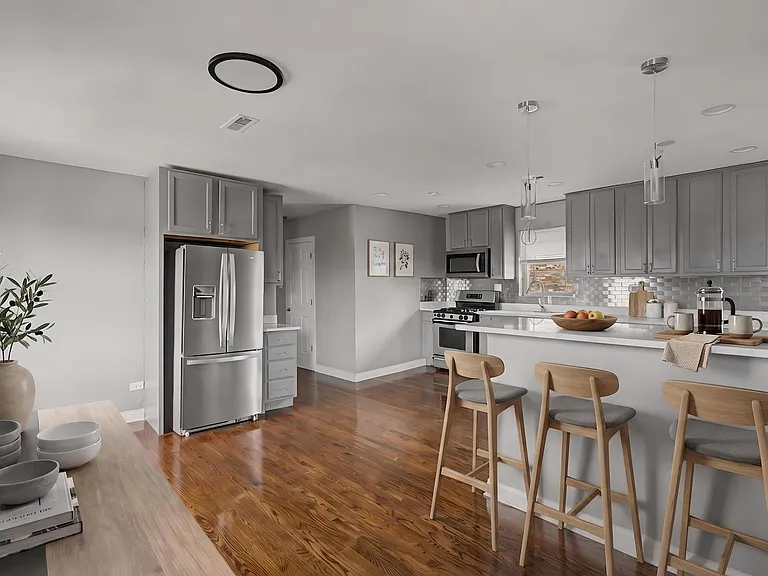 6540 S Maryland Ave #3 — Photo 9
