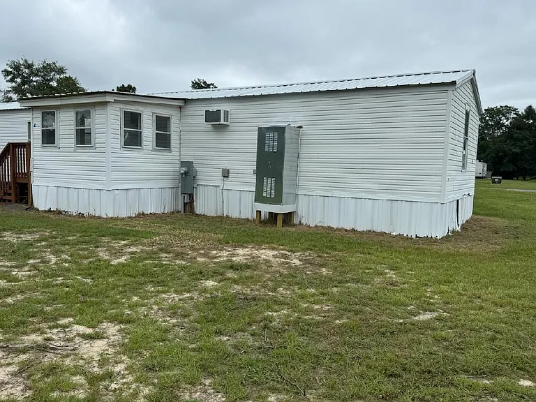 818 Limestone Ct — Photo 2