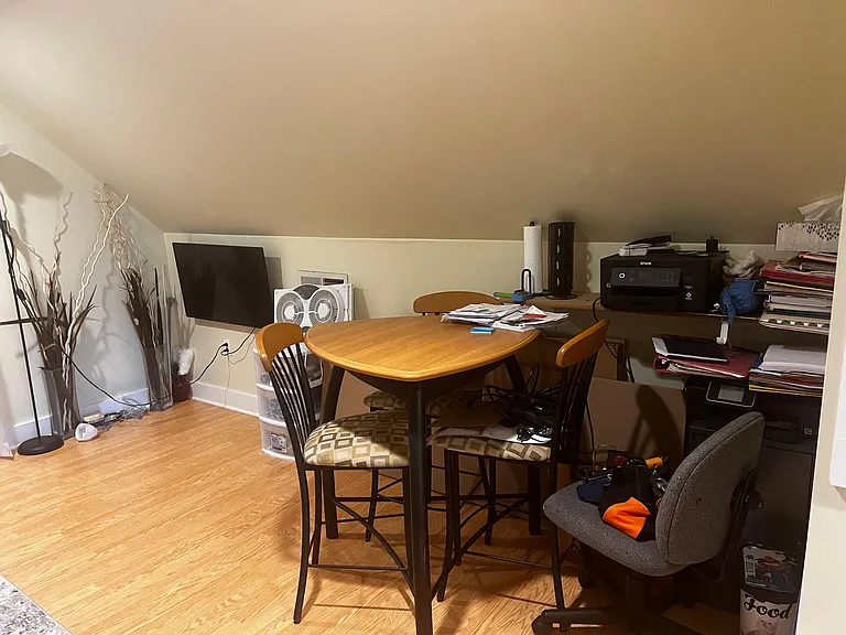 35 Manitou Ave #3 — Photo 8