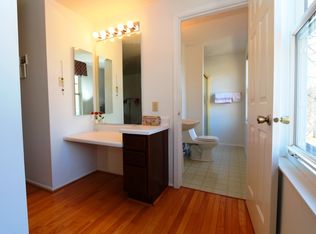 10740 Wayfarer Rd, Germantown, MD 20876