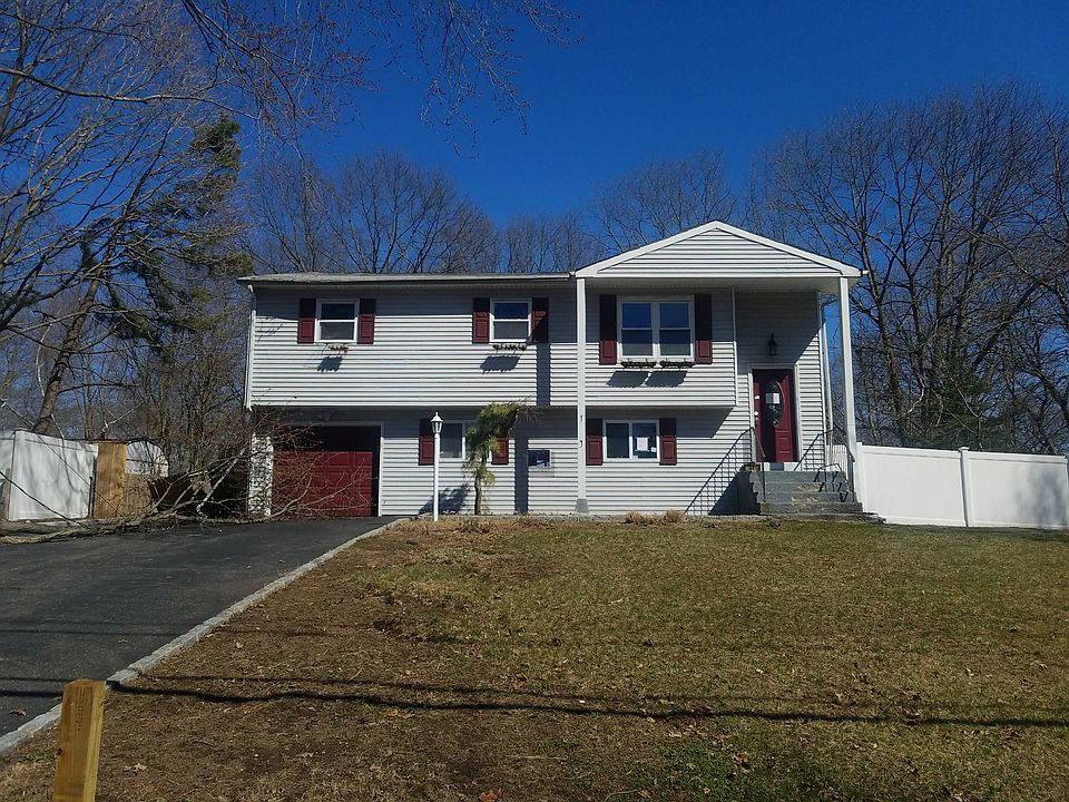 1st image of 61 Walter Ave