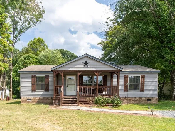 8316 Hillsville Rd, Sophia, NC 27350