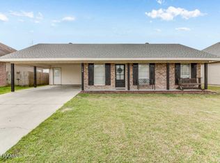 128 Ocho Rios Ln, Scott, LA 70583