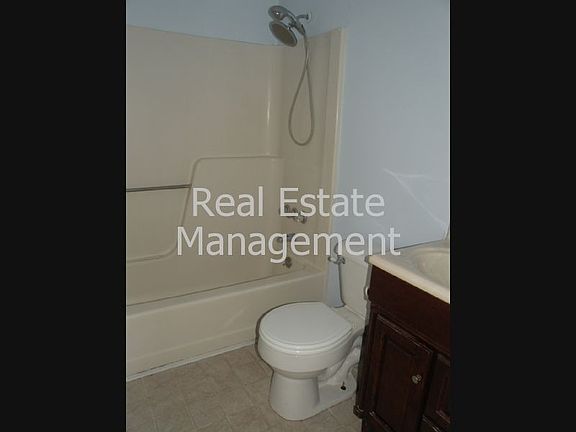 5th image of 311 Deacon Ct