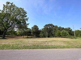 2740 Cherry Corner Rd, Murray, KY 42071