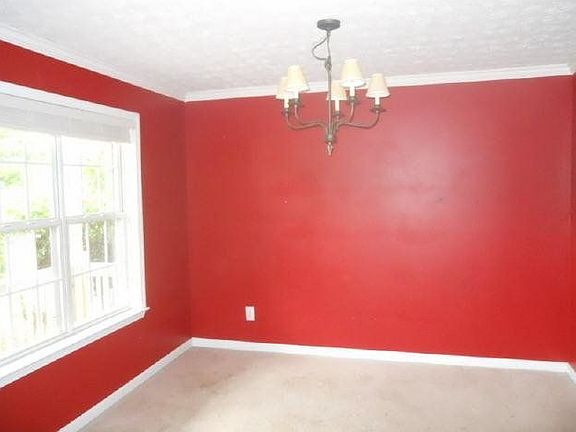 3rd image of 3526 Daventry Ln NW