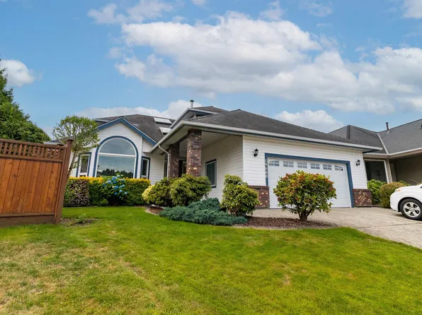 19660 Cedar Ln, Pitt Meadows, BC V3Y 2E4