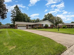 624 Fredericksburg Dr, Dayton, OH 45415