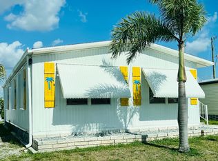 137 Lakeside Cir #137, North Fort Myers, FL 33903