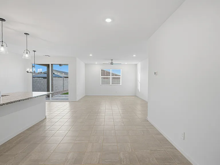 2520 E Grenache Rd — Photo 18