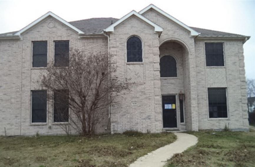 1st image of 504 Newbury Dr