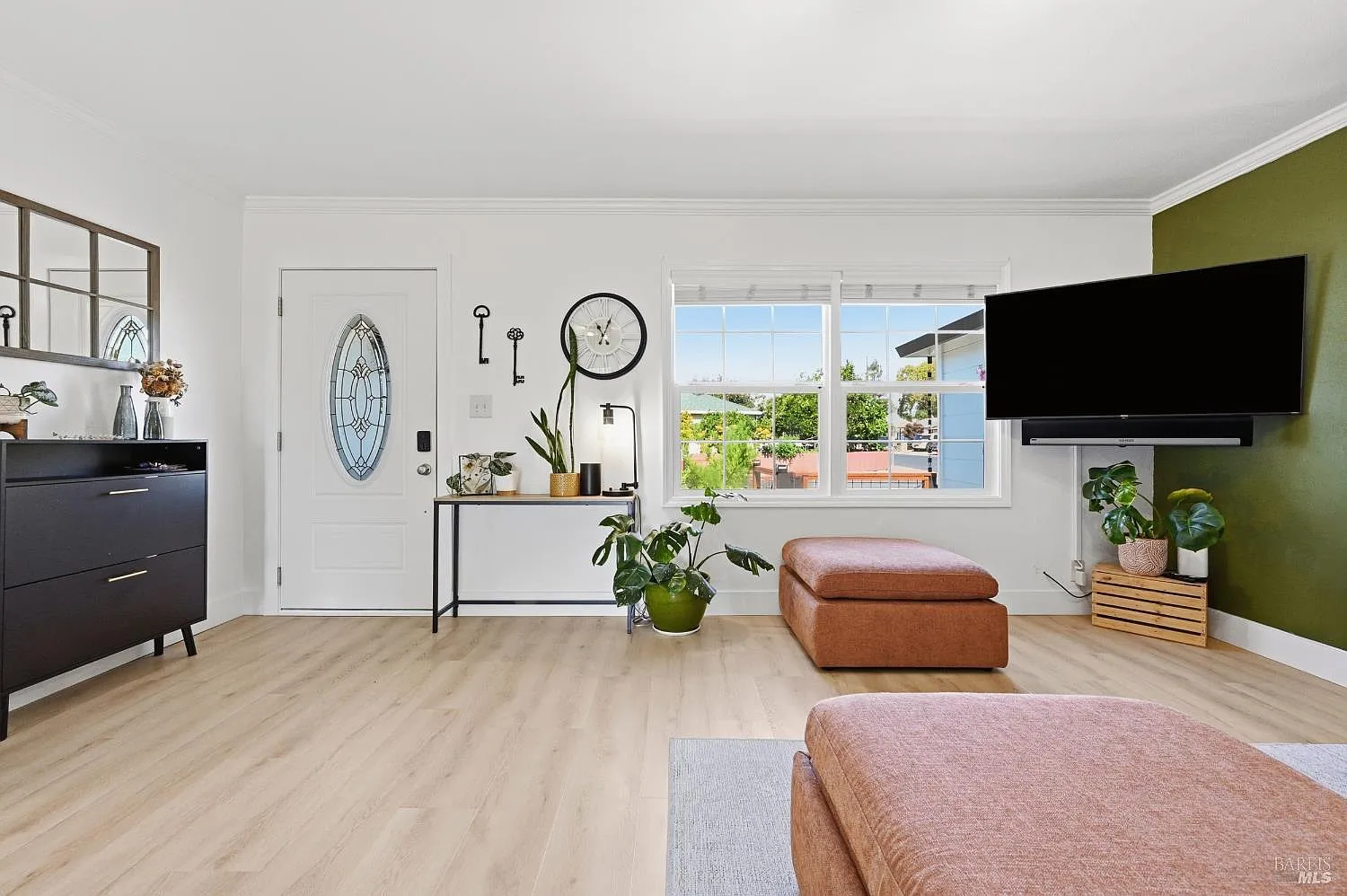 230 Chelsea Avenue - Photo 9