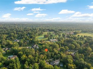 559 Barnes Rd, Saint Louis, MO 63124