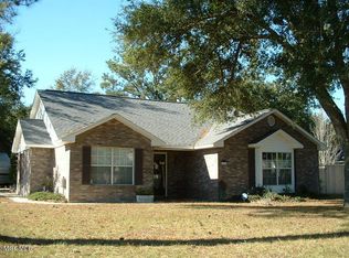 1621 Beach View Dr, Ocean Springs, MS 39564