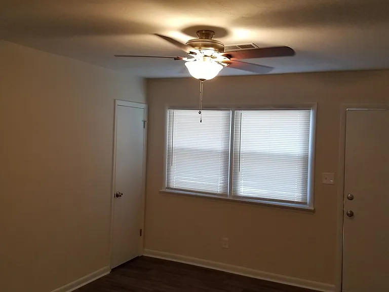 120 Orange Ave — Photo 5