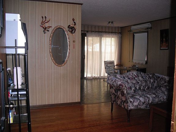 2nd image of 1711 Cambridge Ave