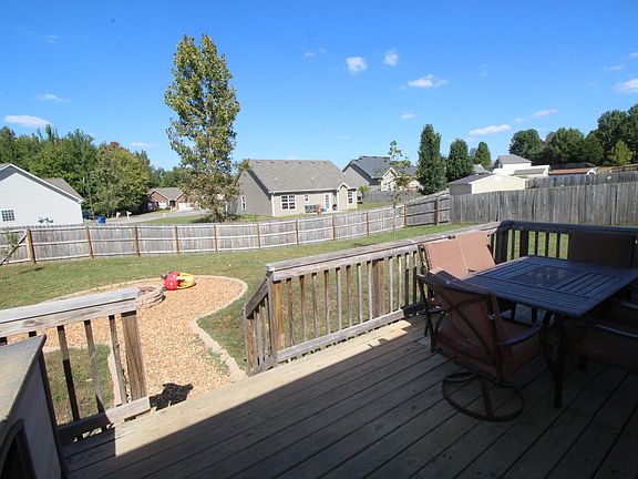 2nd image of 428 Piney Dr