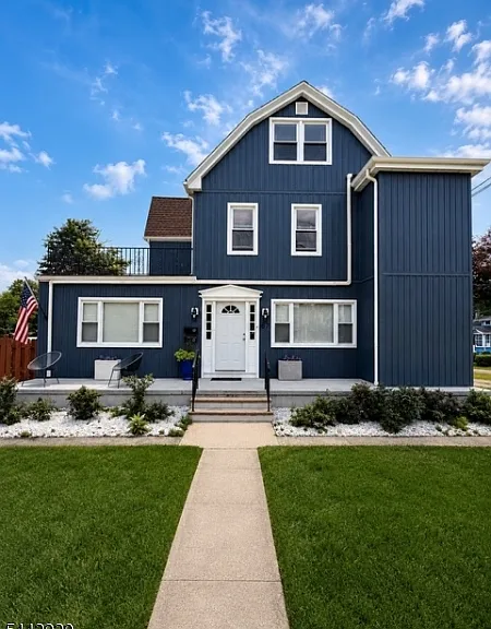 87 Grove Ave #3 — Photo 1