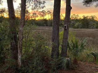 44 Navigator Ln, Savannah, GA 31410