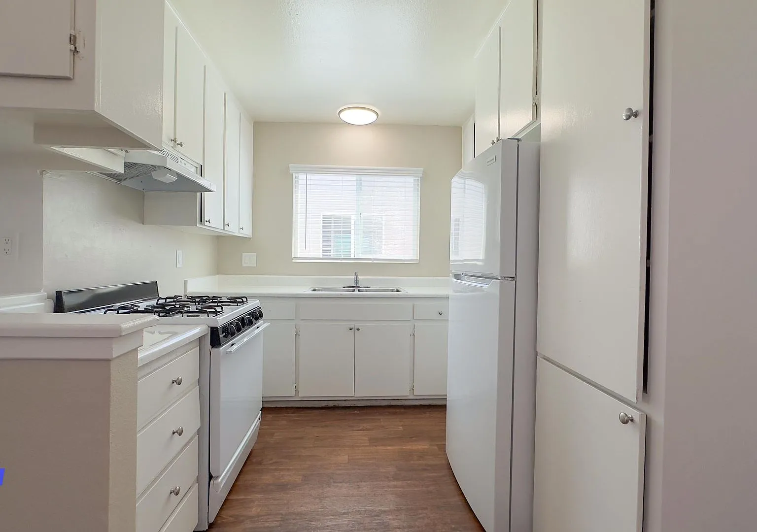 Fairmount Ave Apartments — Photo 4