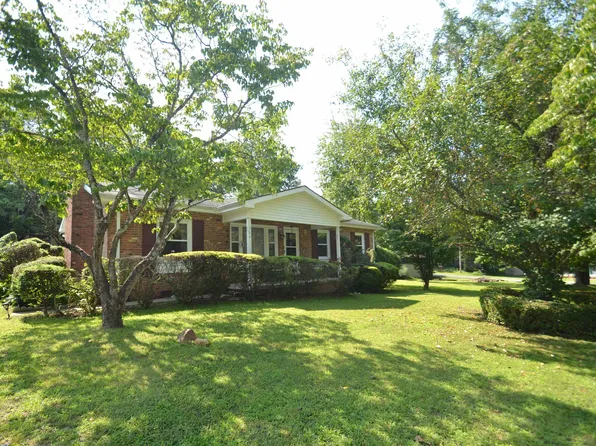 364 Whitethorn Ct, Ruckersville, VA 22968