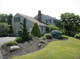 4025 Wedgewood Rd, Allentown, PA 18104