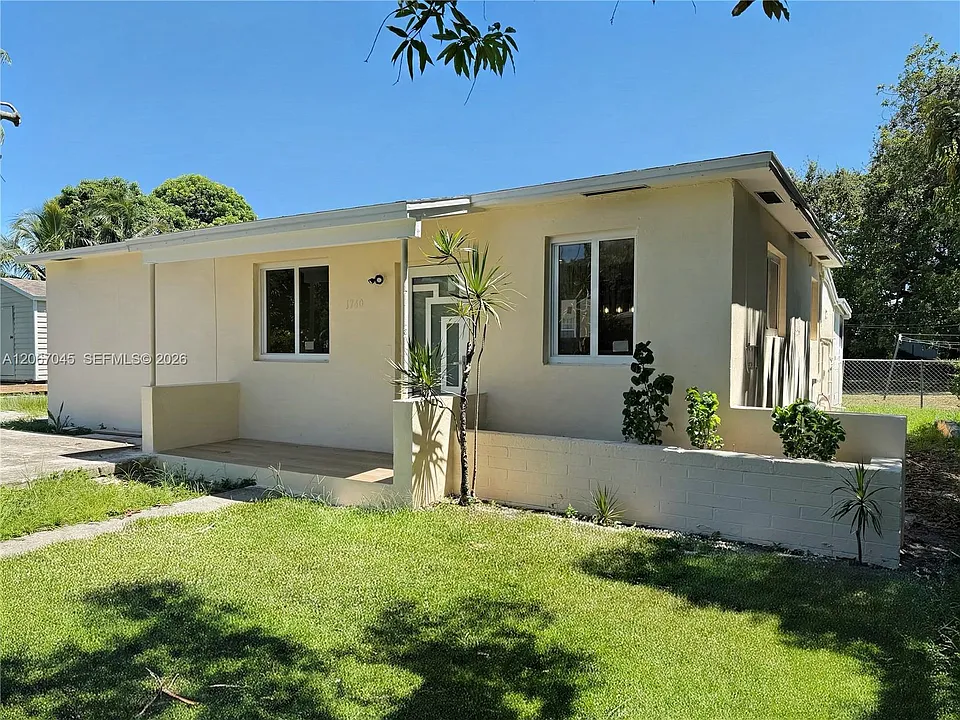 1740 NW 126th St