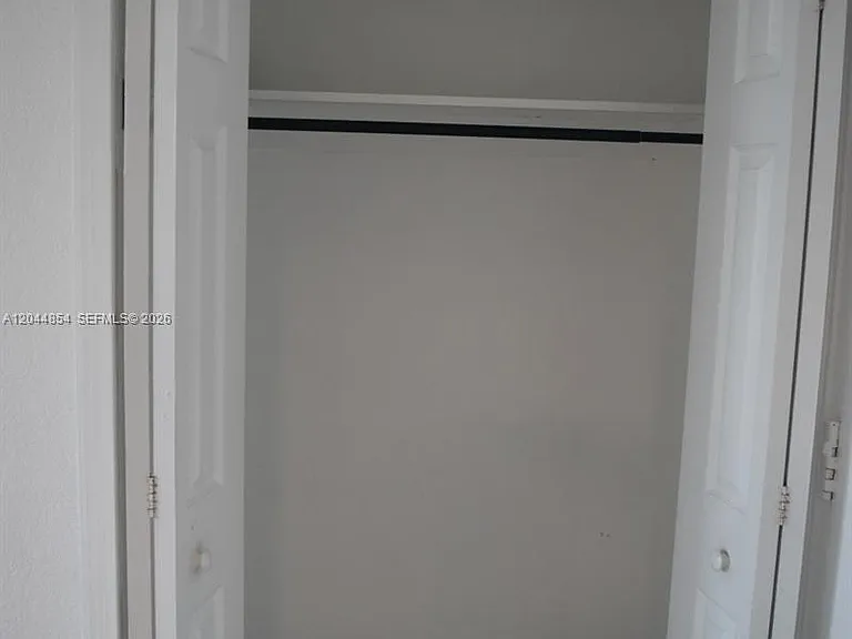 666 W 81st St #311 — Photo 20