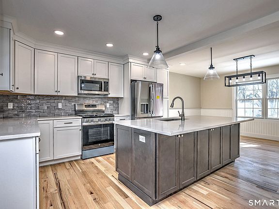 5th image of 109 Green Meadow Road