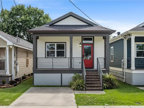 1820 Palfrey St, Gretna, LA 70053