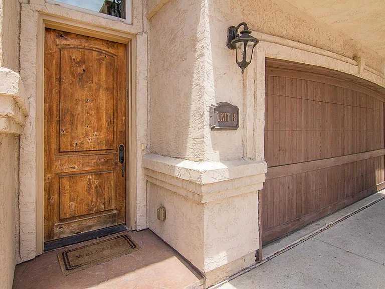 3817 Bowser Ave #B — Photo 3