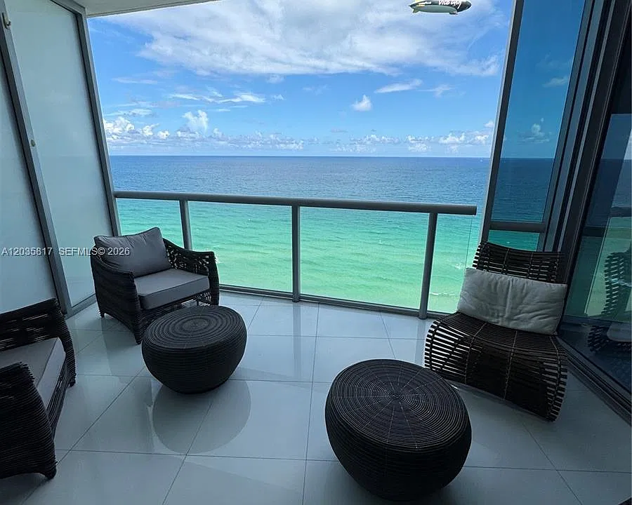 17121 Collins Ave #1906