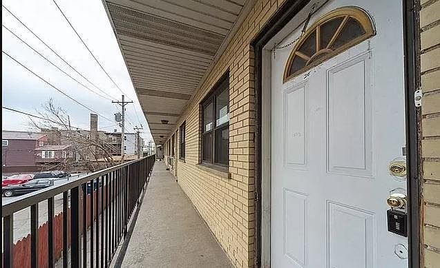 1st image of 4416 N Kostner Ave