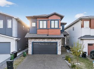 1736 18th St NW, Edmonton, AB T6T2N2