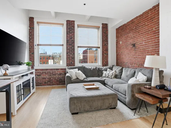 315 New St APT 317, Philadelphia, PA 19106