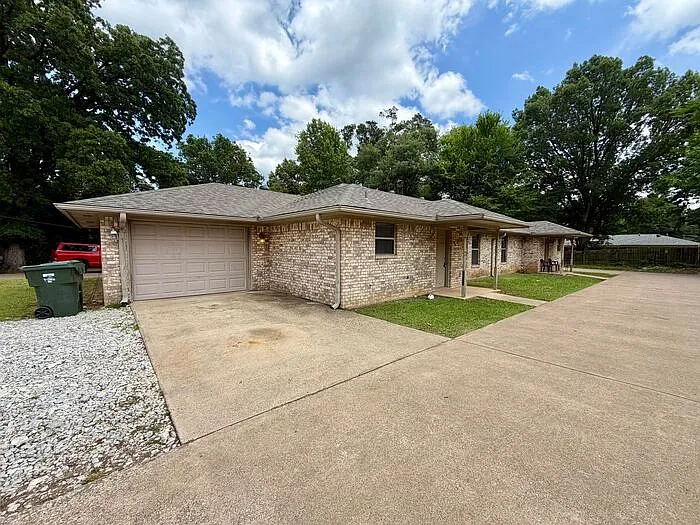 Building Photo - 3629 McDonald Rd