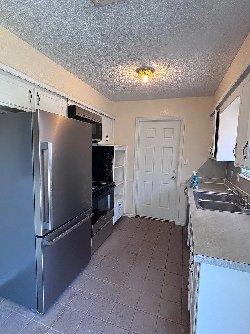 Cozy home in Norman near Norman North High School — Photo 3