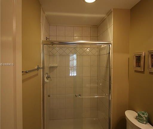 3rd image of 37 S Forest Beach Dr APT 16