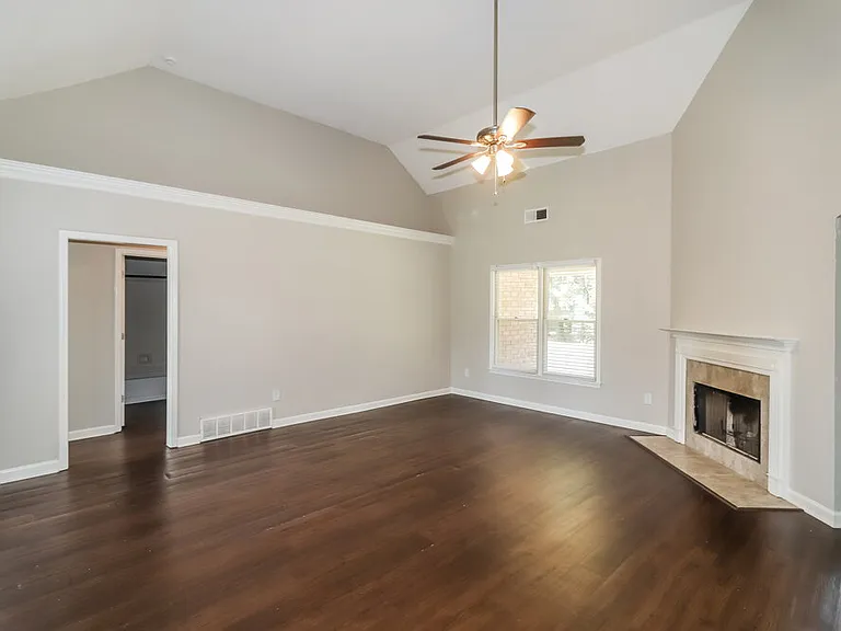 8642 Tropicana Dr N — Photo 6