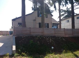 702 N 90th St, Seattle, WA 98103