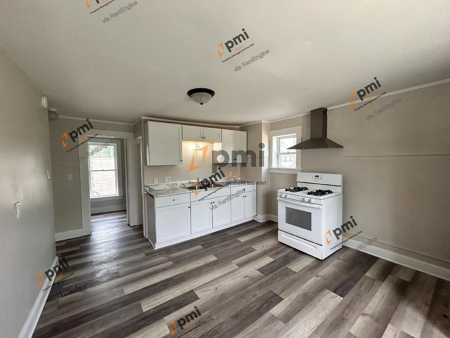 2 bed, 1.0 bath, 850 sqft, $1,050 — Photo 1