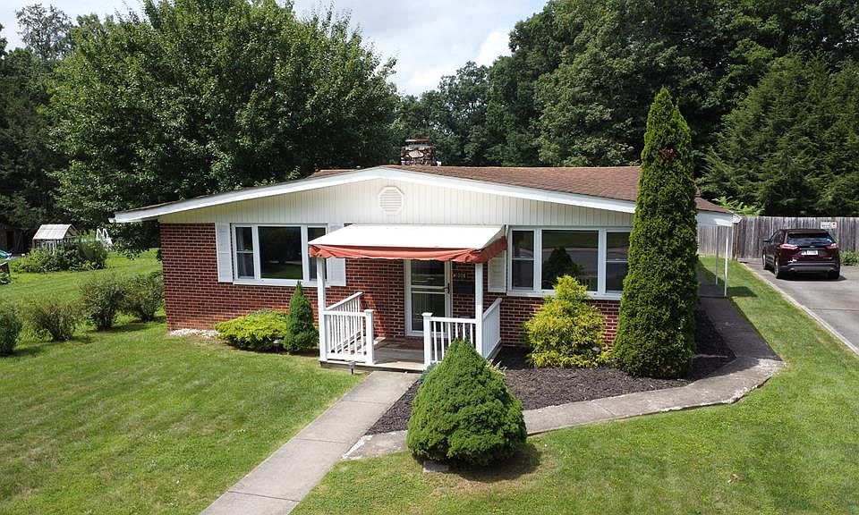 1st image of 1008 Woodlawn Ave