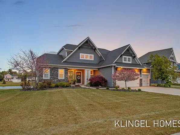 12694 Riverton Rd, Grand Haven, MI 49417