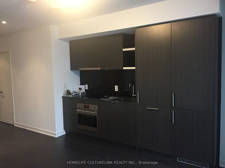 100 Harbour St #3908 — Photo 5