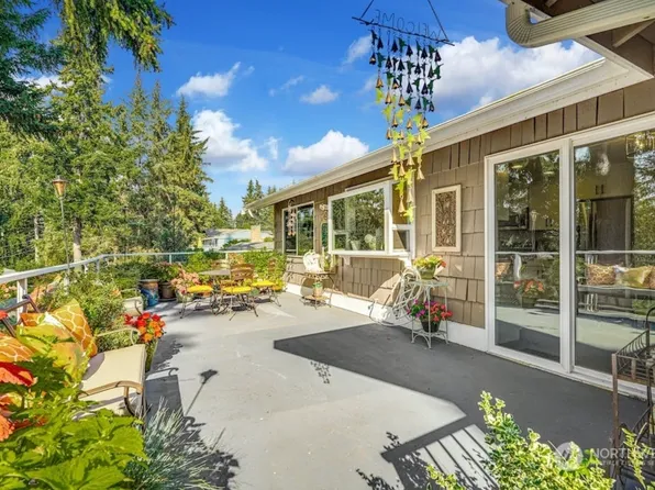 20426 86th Pl W, Edmonds, WA 98026